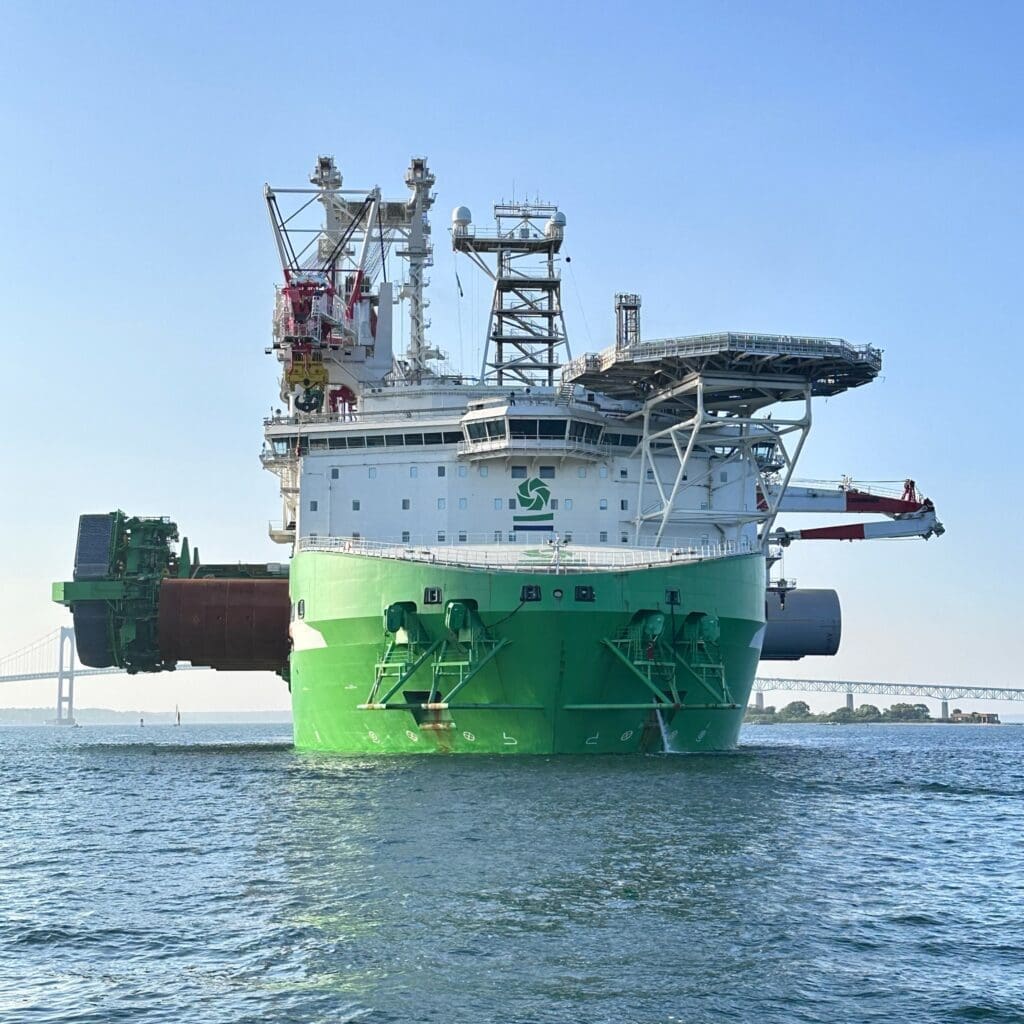 Offshore construction vessel sailing
